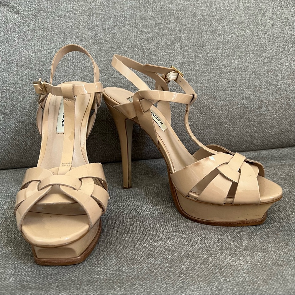 Steve Madden Nude Strappy Platform Heels Size 7